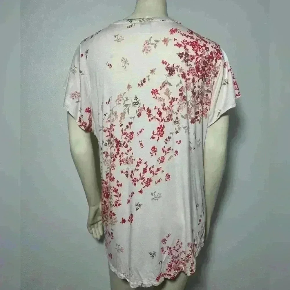 Liz Claiborne Floral Print Tunic Blouse with Fabric Buttons - Plus Size 0X - EUC - Picture 2 of 10